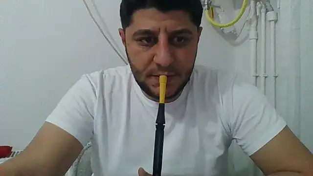 erkekkkadam online show from March 22, 2025, 4:58 pm