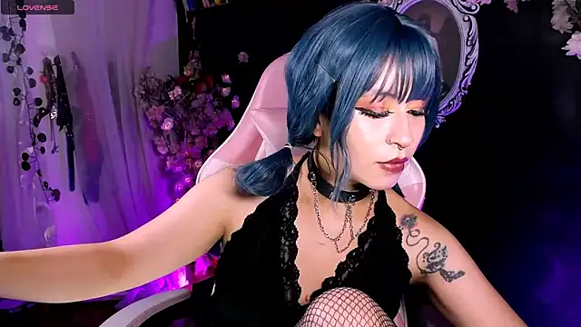 Snapshot of kitty_roxy chatting on March 17, 2026, 6:38 am kitty roxy online show from March 17, 2026, 6:38 am