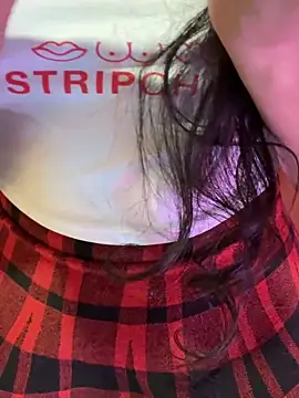 Snapshot of Felicia_smok3 chatting on March 13, 2026, 2:38 am Felicia smok3 online show from March 13, 2026, 2:38 am