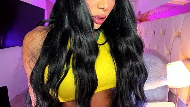 HOT LADY 777 online show from June 19, 2026, 10:04 pm