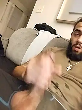 biglongking856 online show from January 19, 2025, 7:04 am