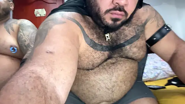 Latino bigcock online show from October 24, 2025, 6:56 am