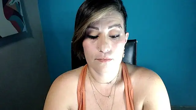 Snapshot of Sunny_rayz_ chatting on May 8, 2026, 8:12 pm Sunny rayz online show from May 8, 2026, 8:12 pm