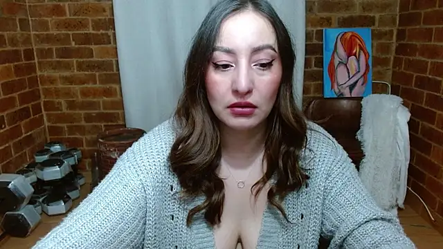 rashellroses22 online show from August 4, 2026, 10:53 am