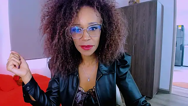 ScarlettMalbec online show from June 3, 2026, 9:19 pm