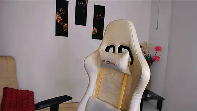 ScarlettMalbec online show from September 23, 2025, 10:50 pm