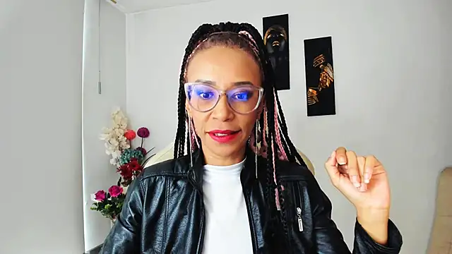 ScarlettMalbec online show from February 17, 2025, 8:27 pm