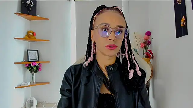 ScarlettMalbec online show from February 3, 2025, 9:07 pm