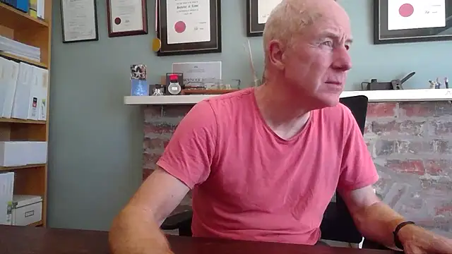 jiggy77777 online show from December 11, 2024, 4:49 am