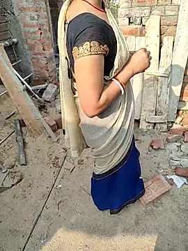 COUPLLE VILLAGE online show from February 21, 2026, 3:30 am