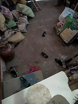 COUPLLE VILLAGE online show from December 20, 2025, 3:09 am