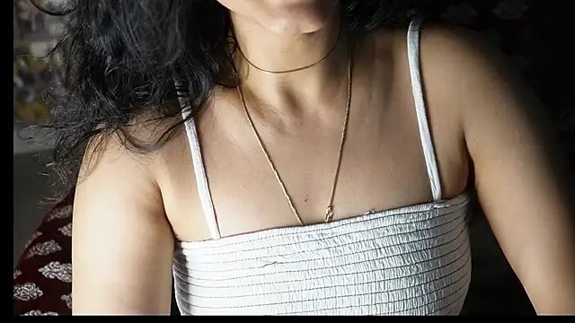 -AyeshaSinghania- online show from March 11, 2025, 4:18 pm