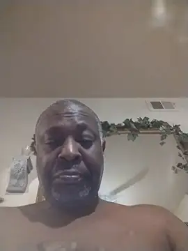 macnificent1fr online show from January 18, 2026, 4:05 am