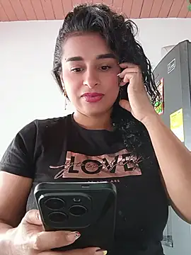 Snapshot of Alizon_1 chatting on June 29, 2026, 5:23 pm Alizon 1 online show from June 29, 2026, 5:23 pm