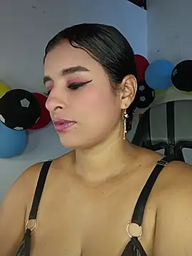 Snapshot of Alizon_1 chatting on June 24, 2026, 7:11 pm Alizon 1 online show from June 24, 2026, 7:11 pm