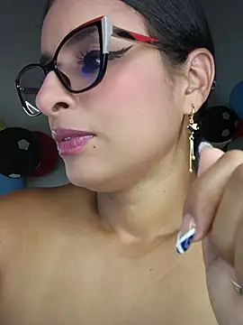 Snapshot of Alizon_1 chatting on June 26, 2026, 8:03 pm Alizon 1 online show from June 26, 2026, 8:03 pm