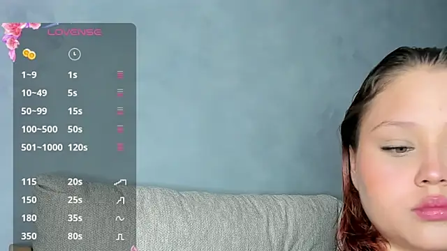 YuliCardona  online show from June 11, 2026, 5:21 pm