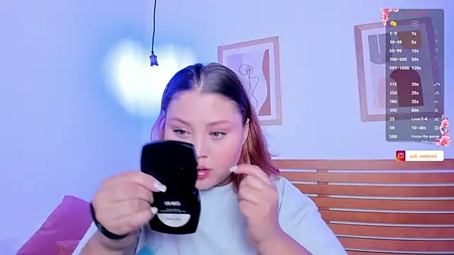 YuliCardona  online show from July 31, 2026, 5:10 pm