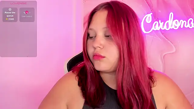 YuliCardona  online show from October 23, 2025, 9:24 pm