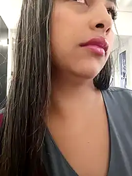 Snapshot of ViolettAndCandy chatting on September 11, 2025, 1:11 pm ViolettAndCandy online show from September 11, 2025, 1:11 pm