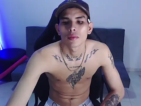 Snapshot of hot_king20 chatting on December 23, 2025, 7:29 am hot king20 online show from December 23, 2025, 7:29 am