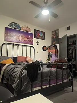 Bigbuttbrooklynn online show from February 23, 2026, 1:33 pm