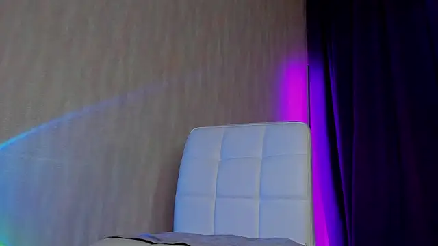 Miss Kreez online show from January 13, 2026, 10:19 am