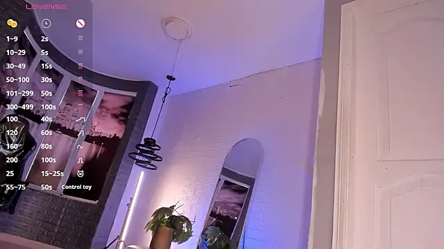 JUANDIAMONDS98 online show from July 22, 2026, 1:57 pm