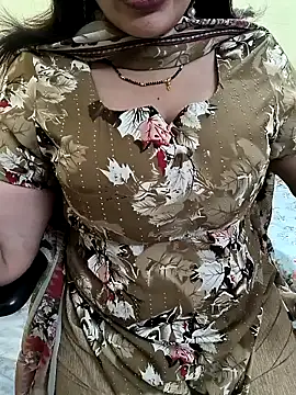 Snapshot of lovely_zara chatting on December 22, 2024, 5:53 pm lovely zara online show from December 22, 2024, 5:53 pm