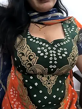 Snapshot of lovely_zara chatting on November 20, 2025, 12:28 pm lovely zara online show from November 20, 2025, 12:28 pm