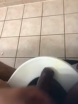 Snapshot of Lun4chuut chatting on March 8, 2025, 2:30 pm Lun4chuut online show from March 8, 2025, 2:30 pm