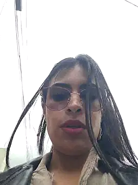 Astrid-- online show from May 7, 2026, 2:42 pm