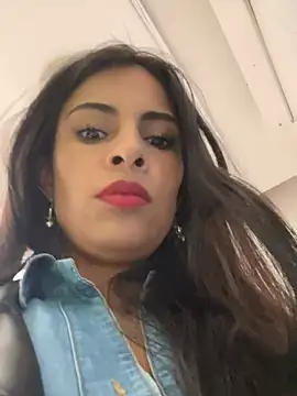 Astrid-- online show from April 23, 2026, 7:48 pm