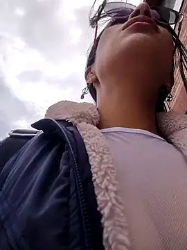 Astrid-- online show from May 12, 2026, 3:07 pm