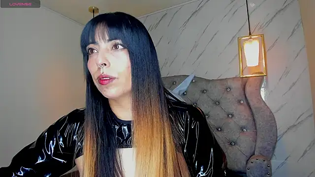 Alice Laurentt online show from July 24, 2026, 4:52 am