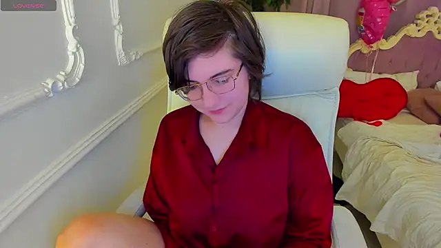 Lily Marlin online show from April 19, 2026, 6:14 am