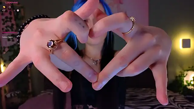 TristaRoht online show from February 18, 2025, 6:15 pm