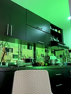 Mau White online show from September 8, 2025, 11:26 pm