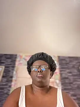 Yagurl  west online show from November 9, 2025, 11:42 pm