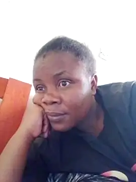 ebonyzoey online show from May 7, 2026, 10:40 am