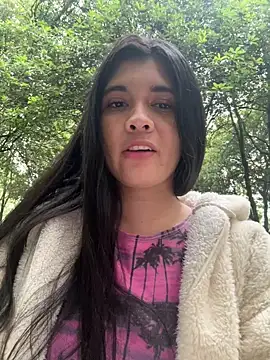 ambar-adaams online show from June 9, 2026, 10:11 pm