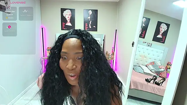 Snapshot of kimmturner chatting on June 3, 2026, 12:50 pm kimmturner online show from June 3, 2026, 12:50 pm