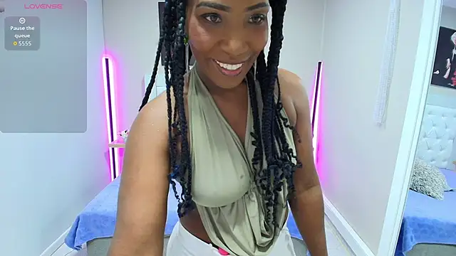 kimmturner online show from September 17, 2025, 12:40 pm