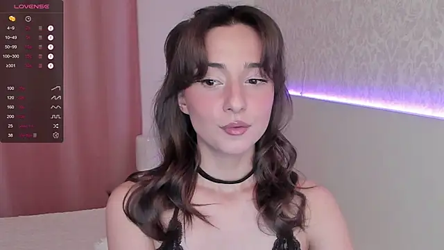 Snapshot of XYour_CharmX chatting on February 1, 2025, 4:32 pm XYour CharmX online show from February 1, 2025, 4:32 pm