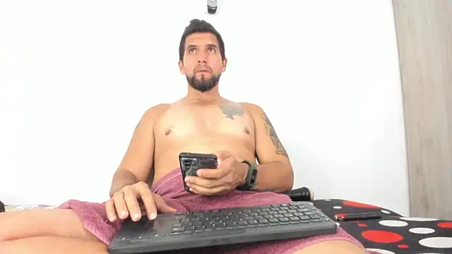 JULESLAKES online show from December 23, 2025, 2:11 am