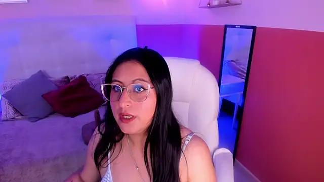 Amber gold  online show from June 6, 2026, 1:33 am