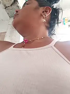 AlyDenalioficial online show from March 5, 2025, 8:10 pm