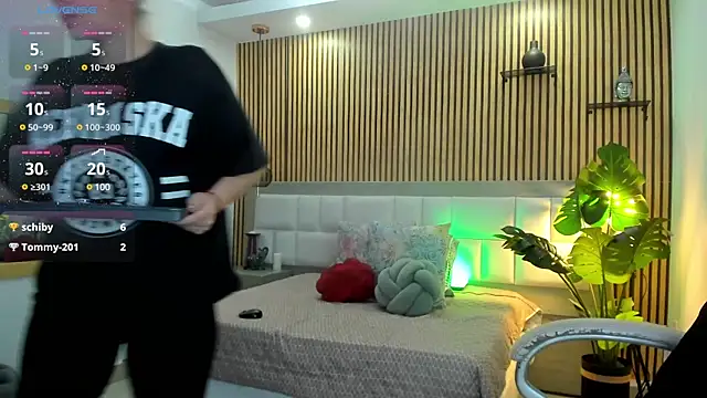 Snapshot of Viktoria_Davis chatting on December 18, 2024, 3:15 am Viktoria Davis online show from December 18, 2024, 3:15 am