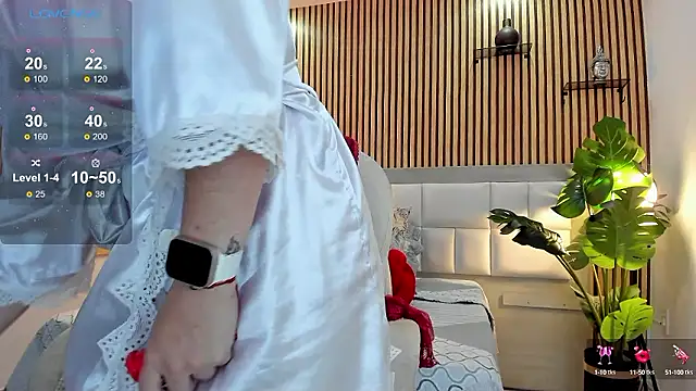 Snapshot of Viktoria_Davis chatting on December 2, 2024, 1:20 am Viktoria Davis online show from December 2, 2024, 1:20 am