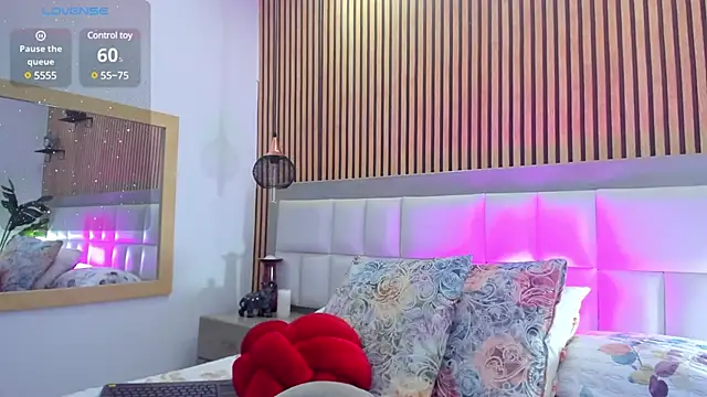 Snapshot of Viktoria_Davis chatting on January 12, 2025, 12:28 am Viktoria Davis online show from January 12, 2025, 12:28 am